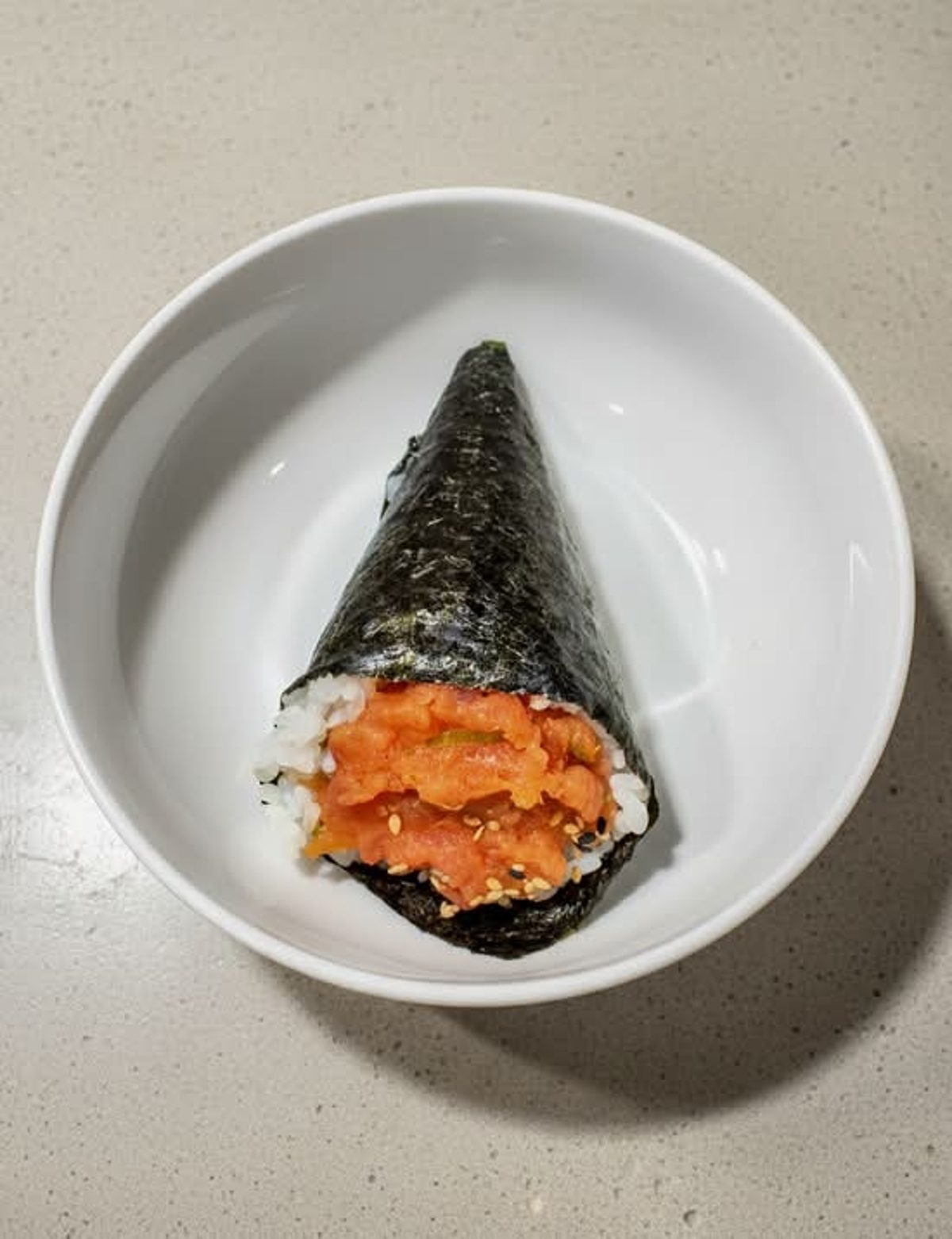 SPICY TUNA HANDROLL