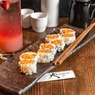 SPICY SALMON ROLL