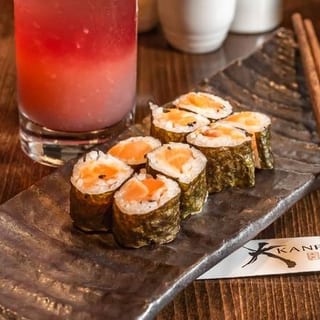 SALMON ROLL