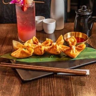 LOBSTER & CRAB RANGOONS